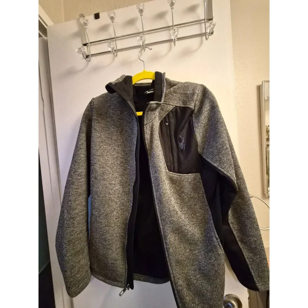 Mens Spyder Jacket, Size L, Gray And Black *Barely worn just a few times.